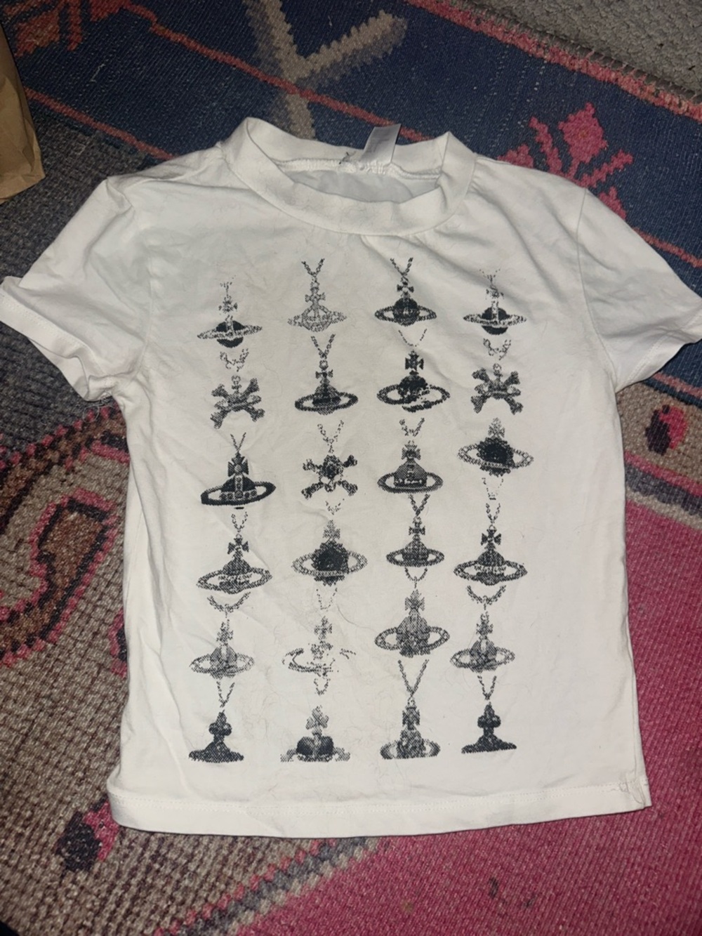 Graphic fitted tee